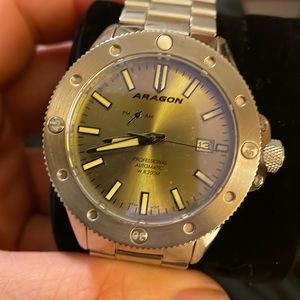 Aragon matador watch